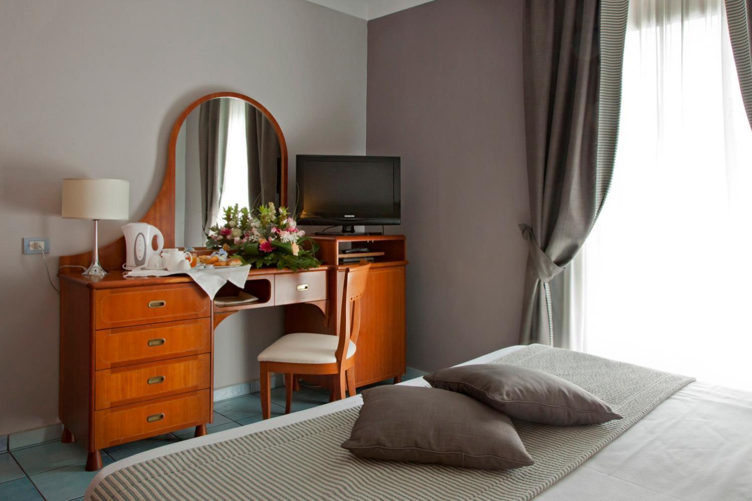 Double Room,806738022:JPEG